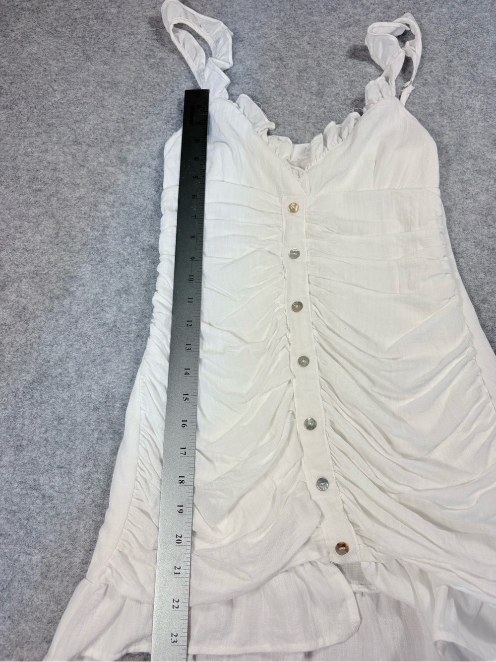 Mod on Trend White Ruched Ruffle Button Front Mini Dress Size Small - Picture 6 of 6